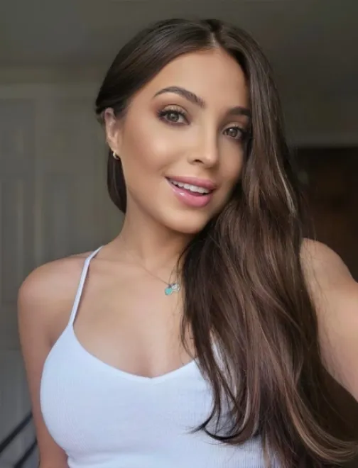 Brunette Brazilian escort in High Street Kensington - Bondi - image 12