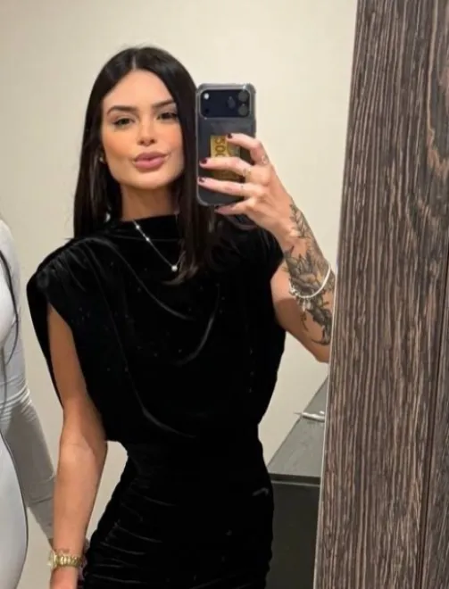 Brunette Brazilian escort in Kensington - Miabella - image 16