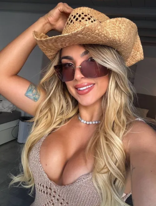 Blonde Brazilian escort in Marylebone - Gamma - image 12