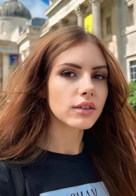 Brunette Russian escort in Earl's Court - Navi - image 18