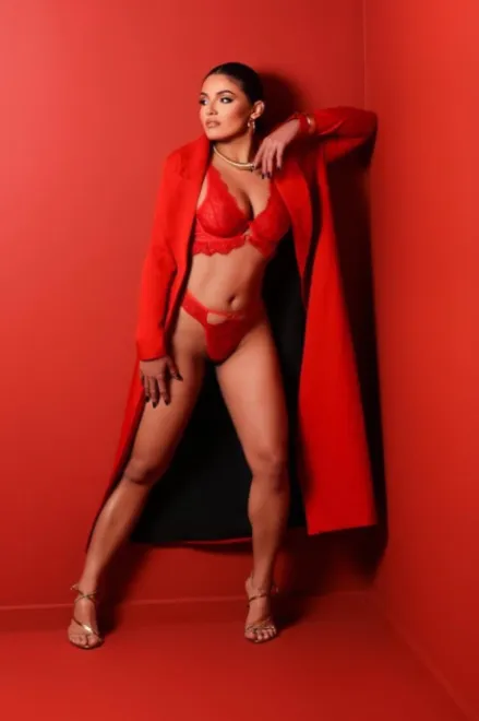 Brunette Brazilian escort in Marble Arch - Paradise - image 8