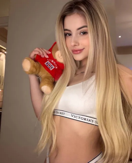 Blonde Brazilian escort in Gloucester Road - Billa - image 6