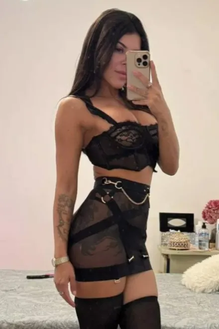 Brunette Brazilian escort in Tottenham Court Road - Lally - image 16