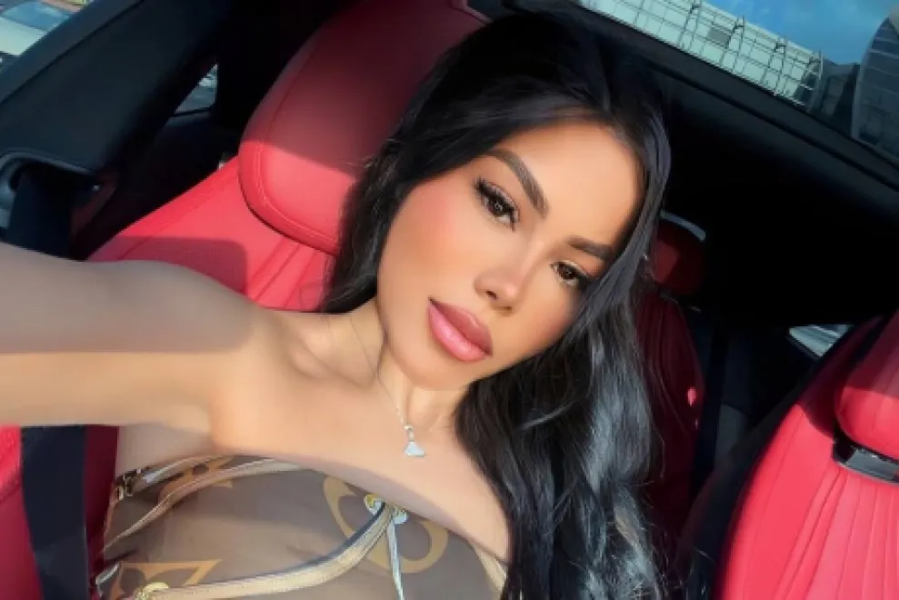 Brunette Brazilian escort in South Kensington - Livara  - image 12