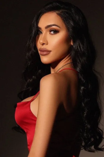 Escort in Marylebone - Nomira - image 1