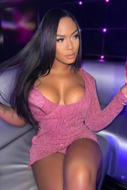 Brunette Brazilian escort in Baker Street - Bronsun - image 14