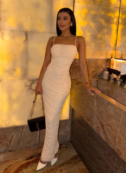 Brunette Brazilian escort in Bond Street - Mannu - image 13
