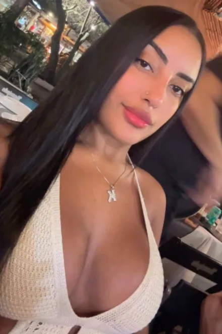 Brunette Brazilian escort in Bond Street - Lynchy - image 14