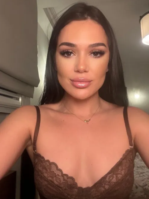 Brunette Brazilian escort in Marble Arch - Shiori - image 11