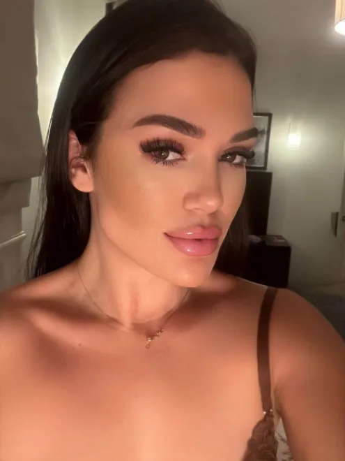 Brunette Brazilian escort in Marble Arch - Shiori - image 13