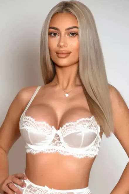 Escort in Marylebone - Charlie - image 1