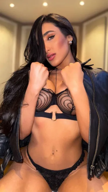 Brunette Brazilian escort in Gloucester Road - Fadera - image 7