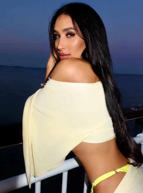 Brunette Brazilian escort in Gloucester Road - Fadera - image 5