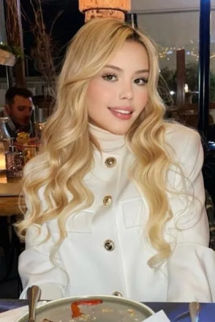 Brunette Brazilian escort in Gloucester Road - Cutie - image 18