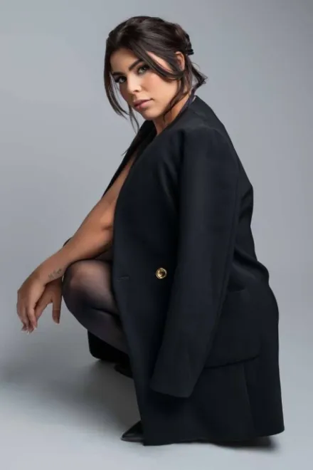 Brunette Brazilian escort in Leicester Square - Belluna - image 8