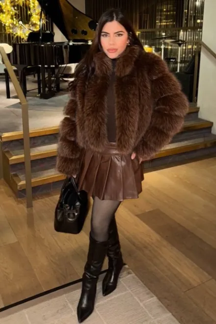 Brunette Brazilian escort in Leicester Square - Belluna - image 11