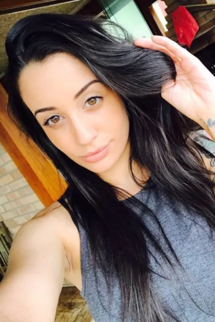 Brunette Brazilian escort in Earl's Court - Donyale - image 7