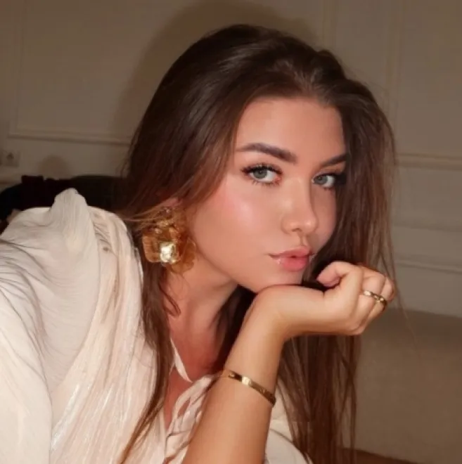 Light Brown Ukrainian escort in Earl's Court - Centella - image 6