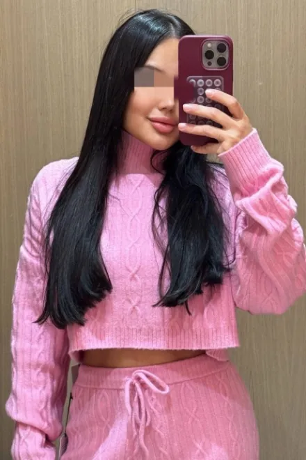 Brunette Brazilian escort in Marble Arch - Flokita - image 12