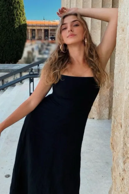 Blonde Russian escort in Earl's Court - Gardenia - image 21