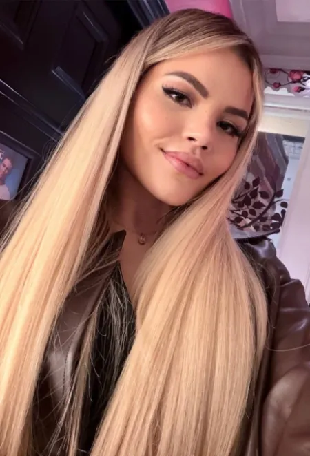 Blonde Brazilian escort in West Kensington - Poena - image 7