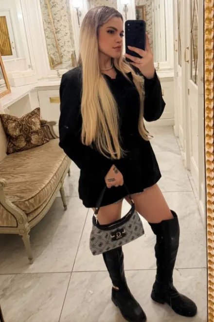 Blonde Brazilian escort in West Kensington - Poena - image 5