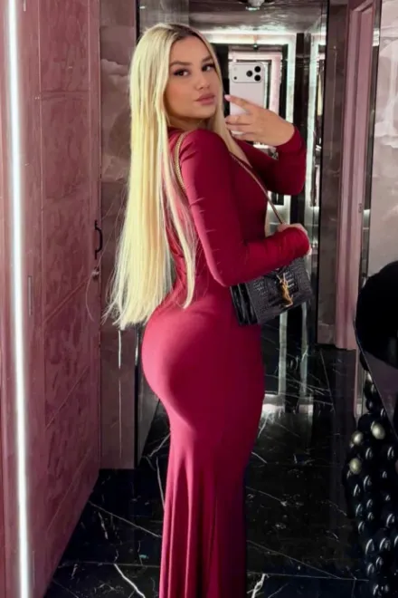 Blonde Brazilian escort in Camden Town - Pacha - image 10