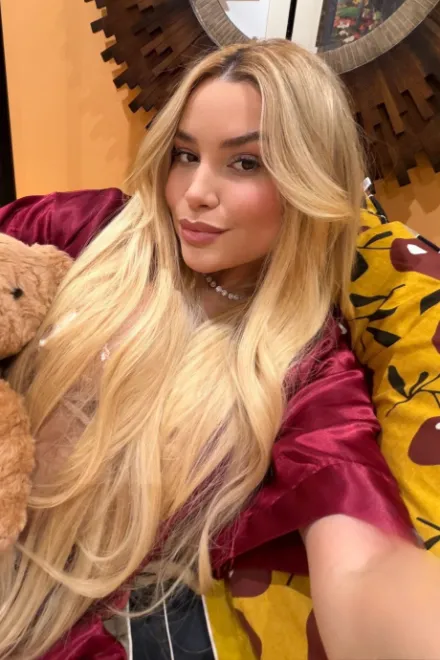 Blonde Brazilian escort in Camden Town - Pacha - image 11
