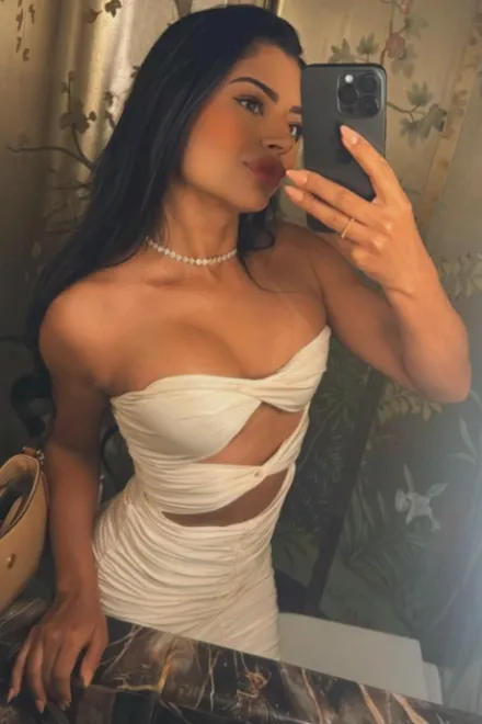 Brunette Brazilian escort in Bond Street - Ainava - image 10
