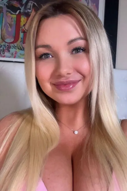 Brunette Lithuanian escort in South Kensington - Gabby - image 6