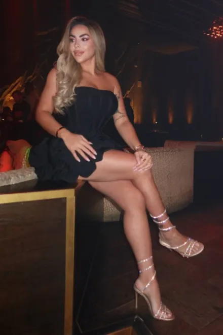 Blonde Brazilian escort in Marylebone - Generosa - image 19