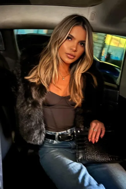 Light Brown Brazilian escort in Edgware Road - Raffaella - image 17