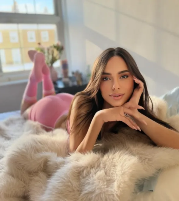 Brunette Brazilian escort in Edgware Road - Madyson - image 9