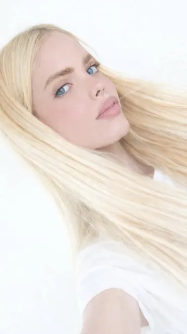 Blonde Brazilian escort in Earl's Court - Apollo - image 20