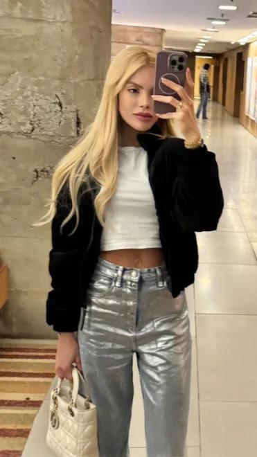 Blonde Brazilian escort in Earl's Court - Apollo - image 23
