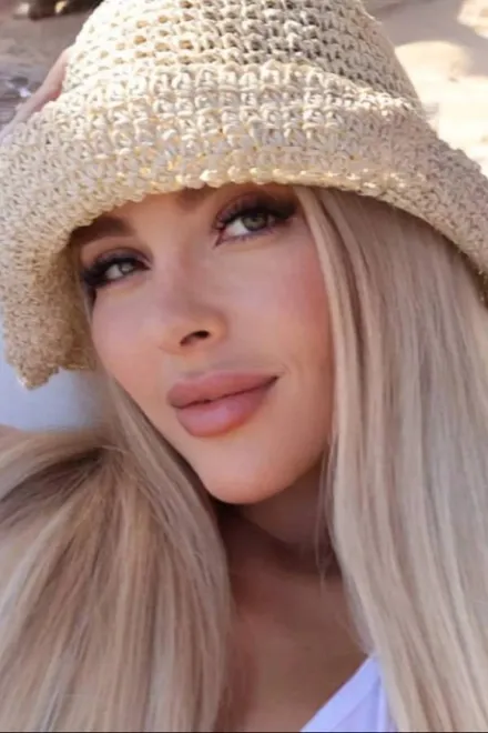 Blonde Brazilian escort in Imperial Wharf - Colenia - image 14