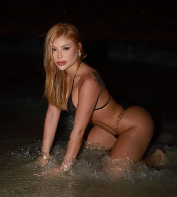Blonde Brazilian escort in High Street Kensington - Bonsai - image 3