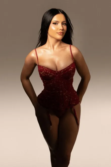Brunette Brazilian escort in Marylebone - Pera - image 6