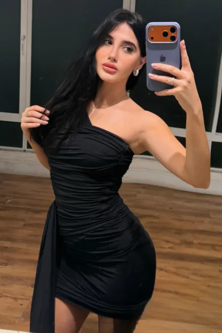 Brunette Brazilian escort in Knightsbridge - Tekila - image 19