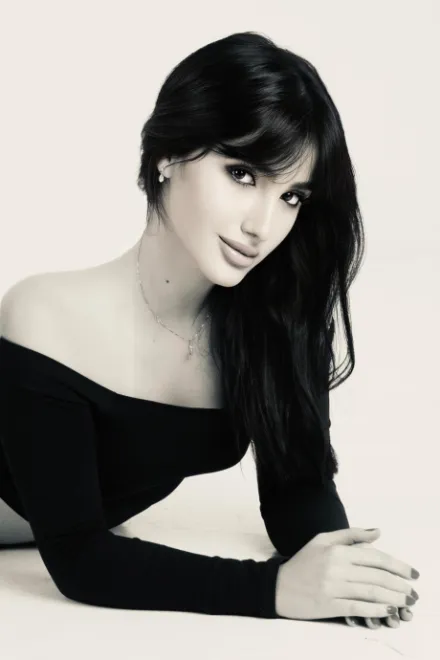 Brunette Brazilian escort in Knightsbridge - Tekila - image 18