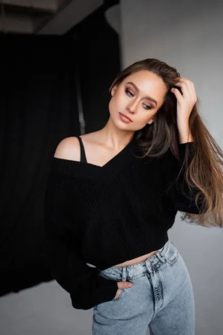 Light Brown Russian escort in Earl's Court - Adona - image 13
