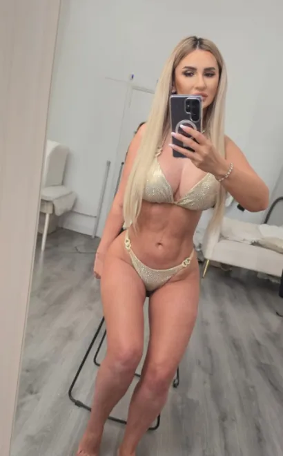 Blonde Eastern European escort in Earl's Court - Belinda - image 15