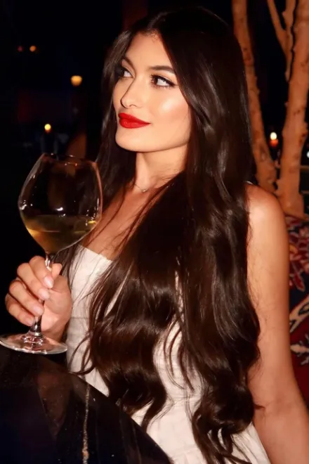 Brunette Brazilian escort in West Kensington - Emesta - image 13