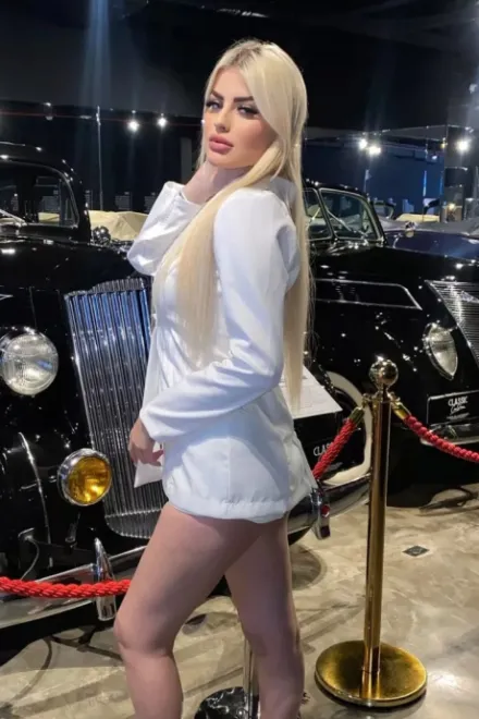 Blonde Brazilian escort in Earl's Court - Spargy - image 9