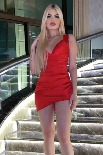 Blonde Brazilian escort in Earl's Court - Spargy - image 10