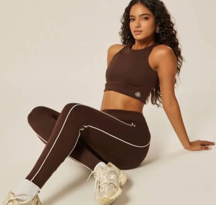 Brunette Brazilian escort in St. James's Park - Damita  - image 7