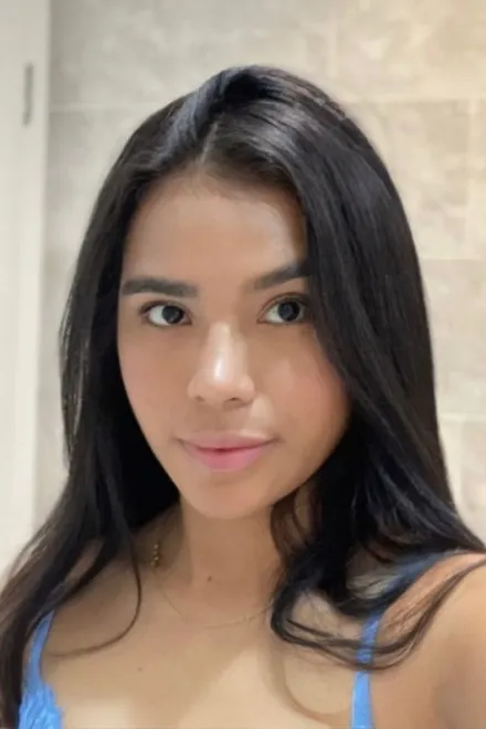 Brunette Brazilian escort in Kensington - Rahma - image 12