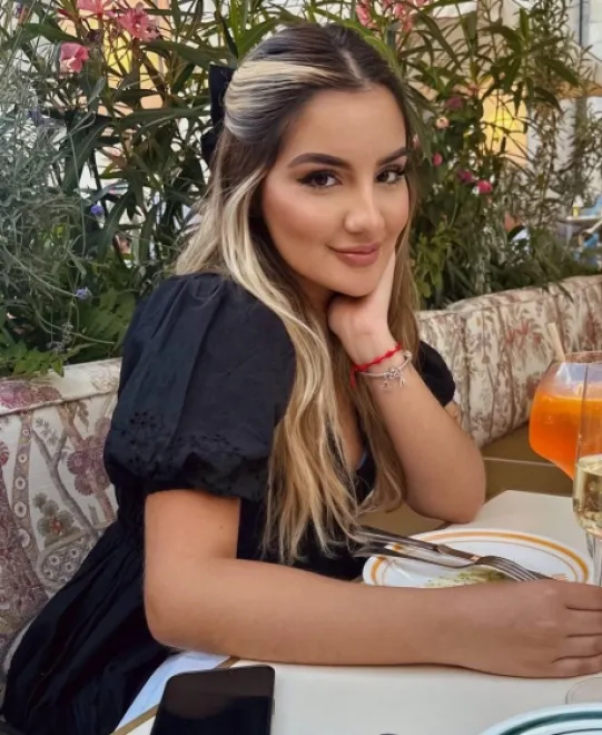 Blonde Brazilian escort in Canary Wharf - Novelli - image 14