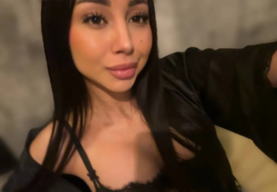 Brunette escort in Earl's Court - Oswalda - image 9