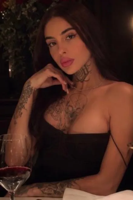 Brunette Brazilian escort in Edgware Road - Melda - image 4